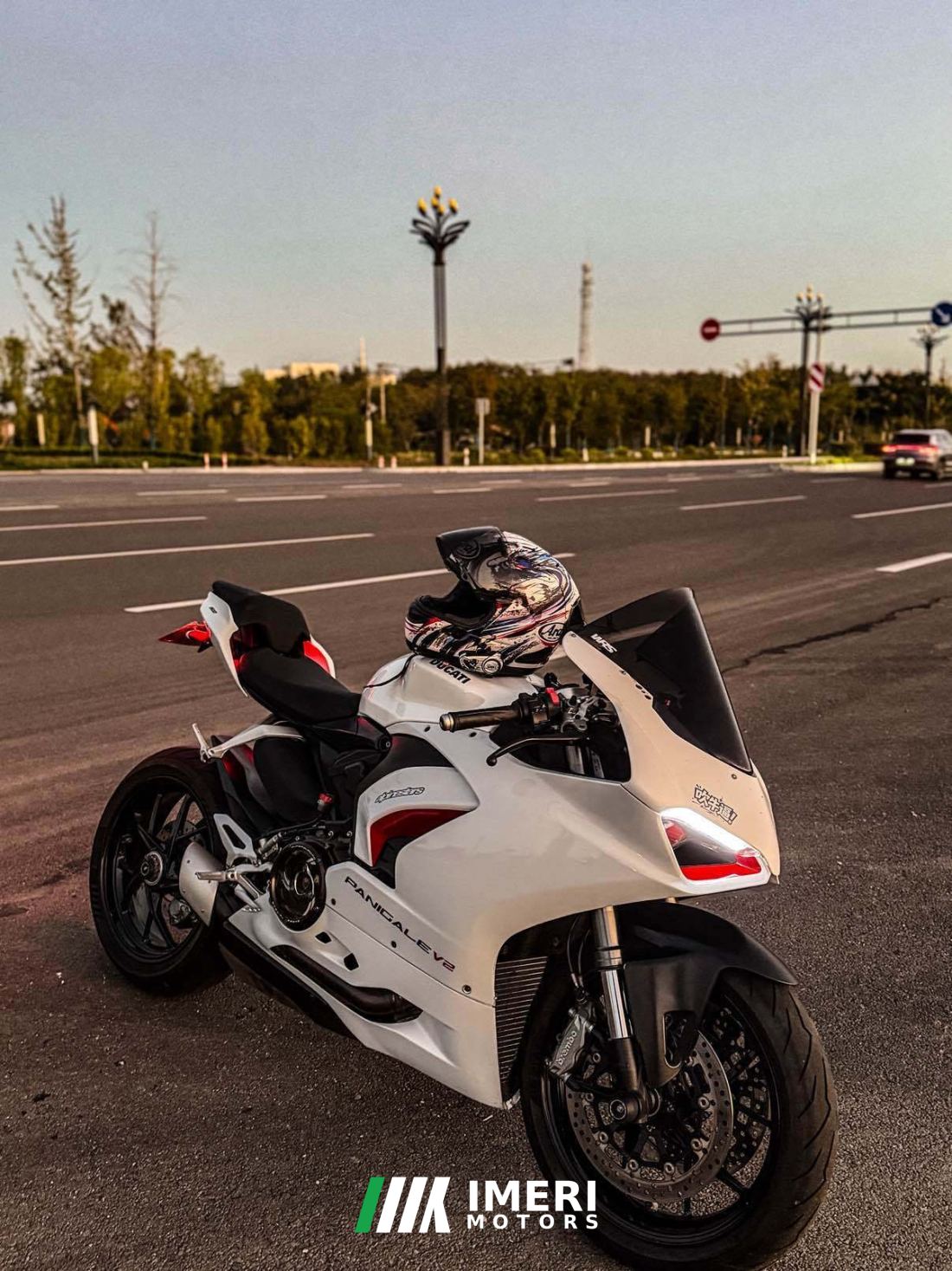 Ducati Panigale V2 955 cc - მოტოციკლი ჩინეთიდან