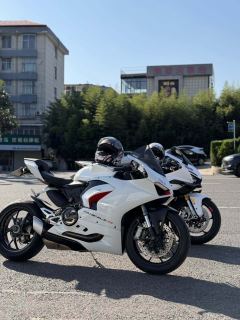 Ducati Panigale V2 955 cc - ფოტო 2