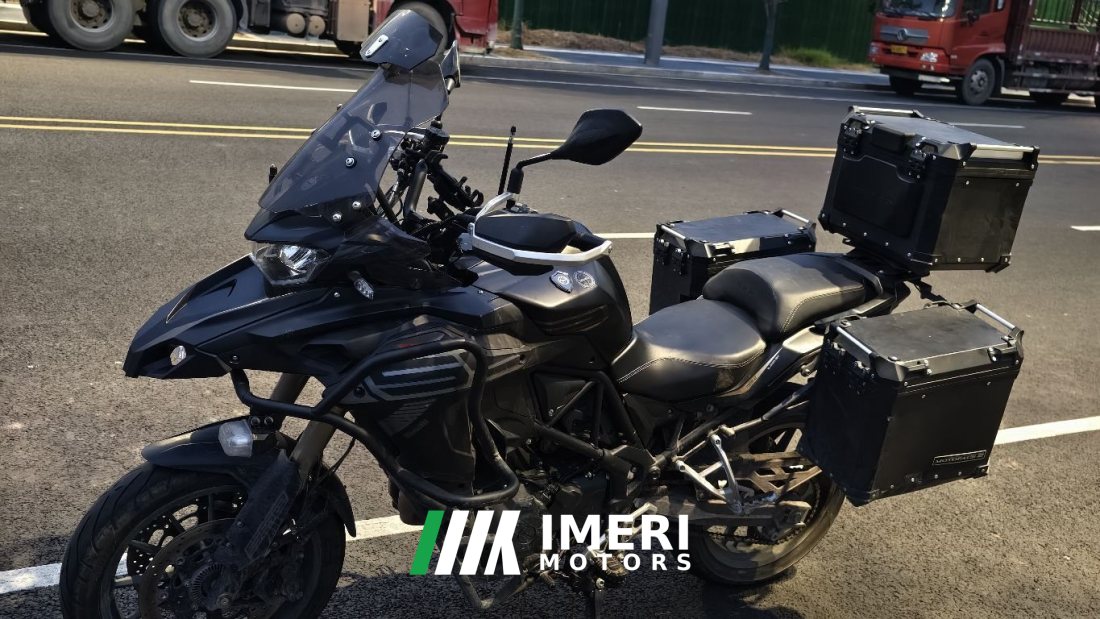 Benelli TRK552 550 cc - мотоцикл из Китая