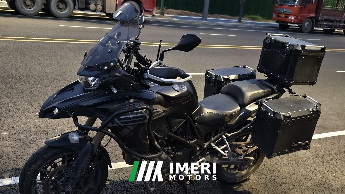 2025 Benelli TRK552 550 cc