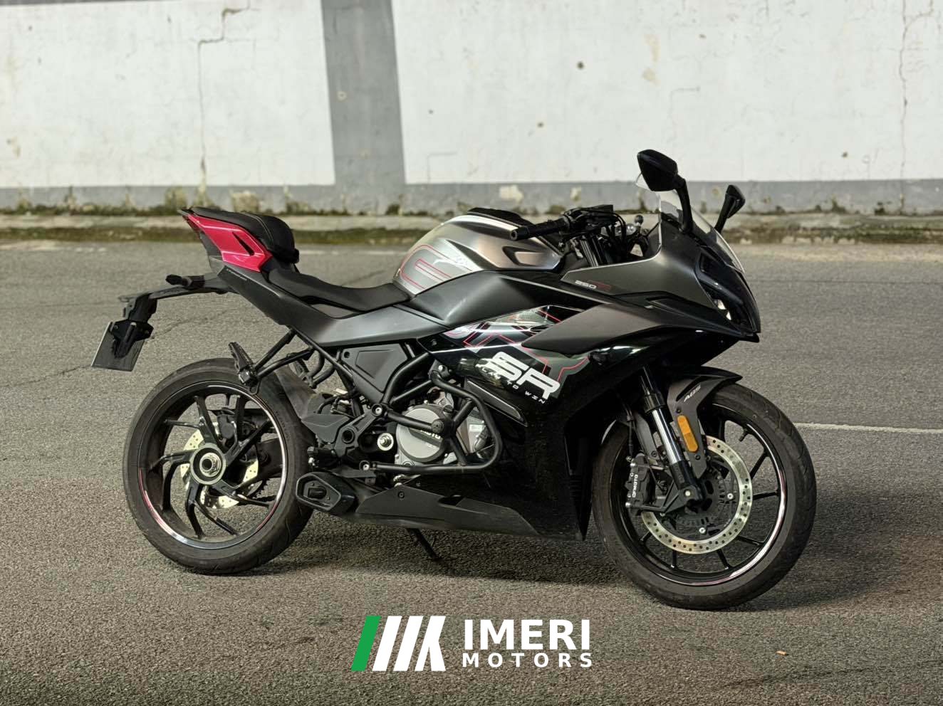 2023 CFMOTO 250SR