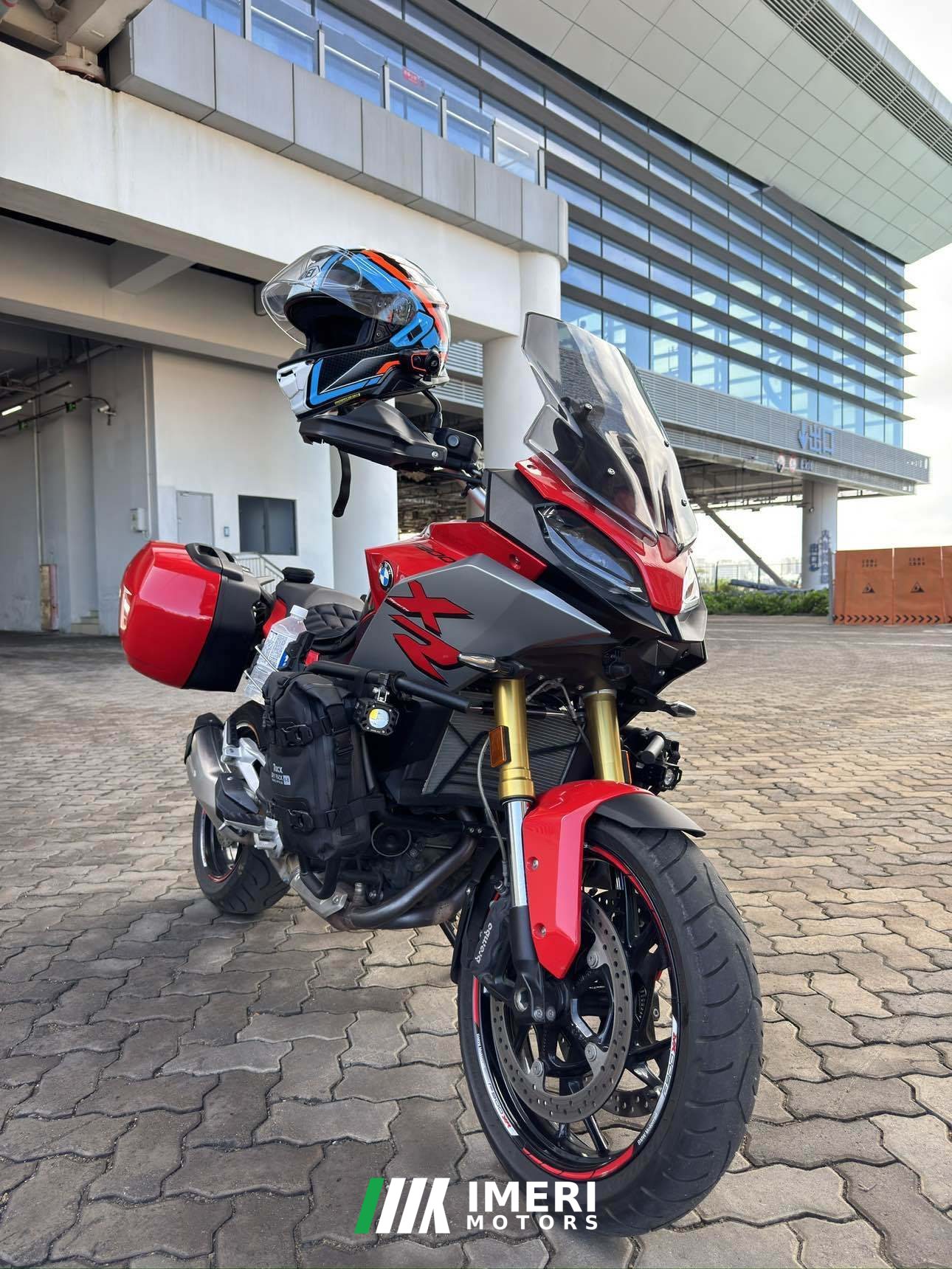 2021 BMW F 900 XR