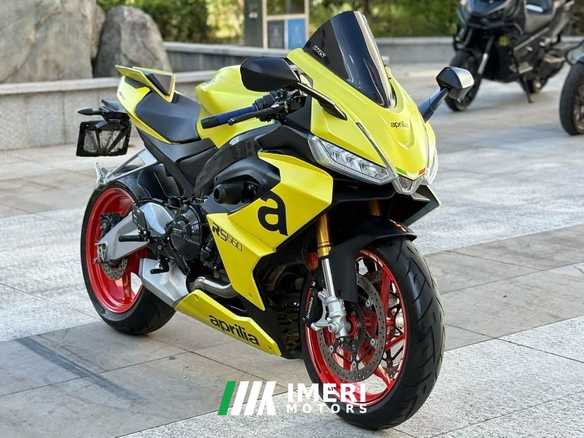 2022 Aprilia RS 660
