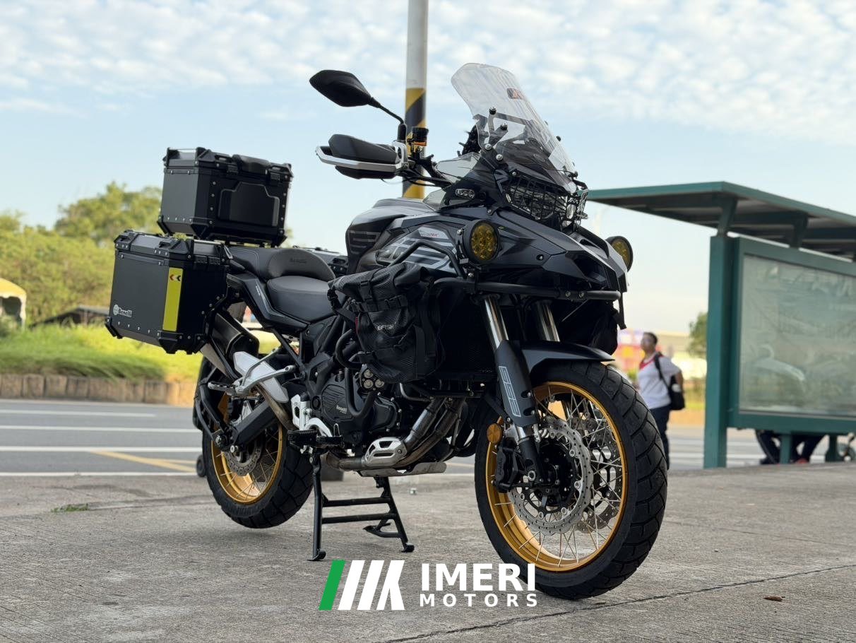 2025 Benelli TRK552 550 cc