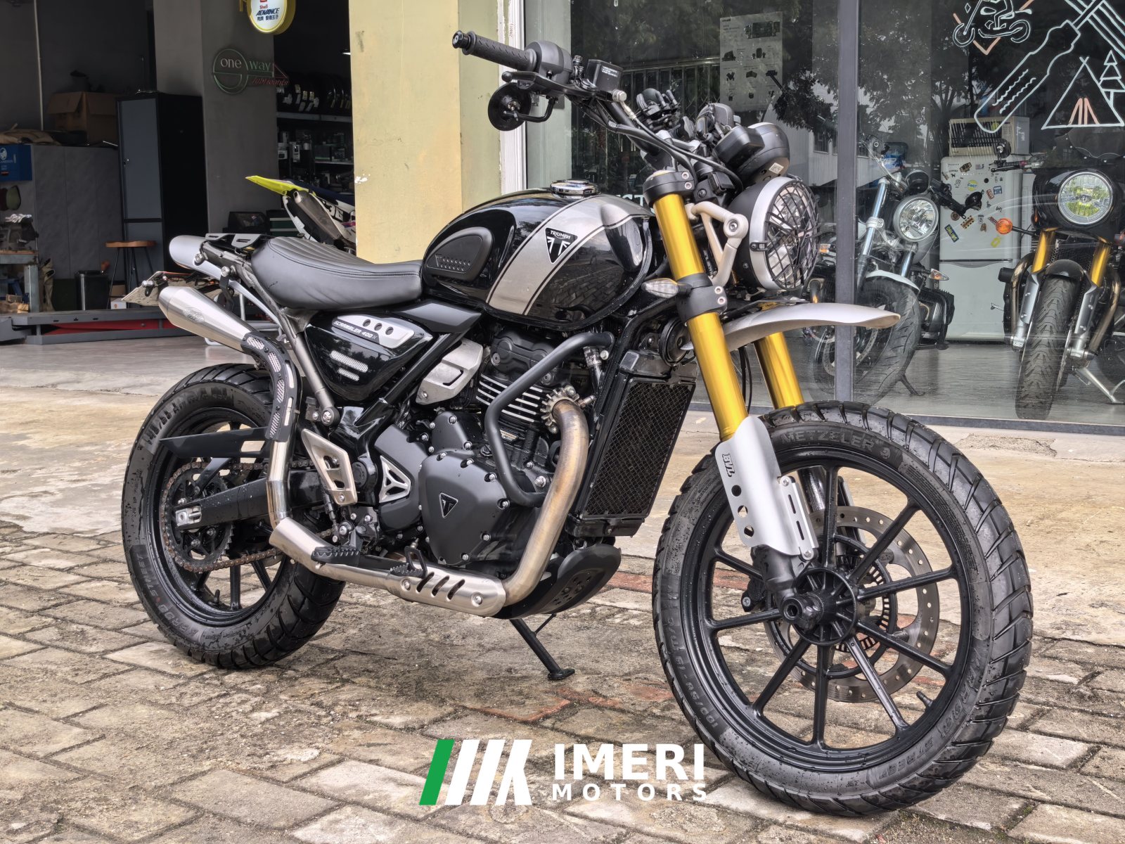 2025 Triumph Scrambler 400 X