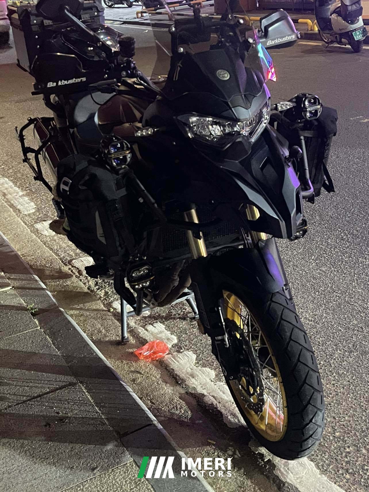 2025 Benelli TRK552 550 cc