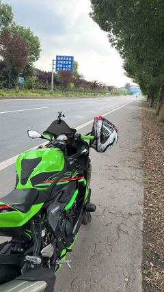 Kawasaki ZX-4R 400 cc - фото 3
