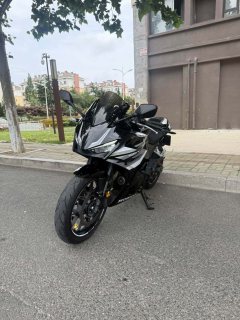 Honda CBR400R - ფოტო 4