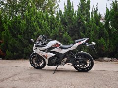 Haojue Suzuki GSX250R - photo 2