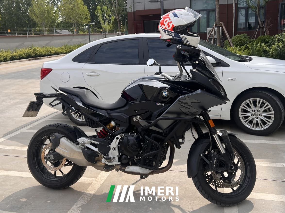 2024 BMW F 900 XR
