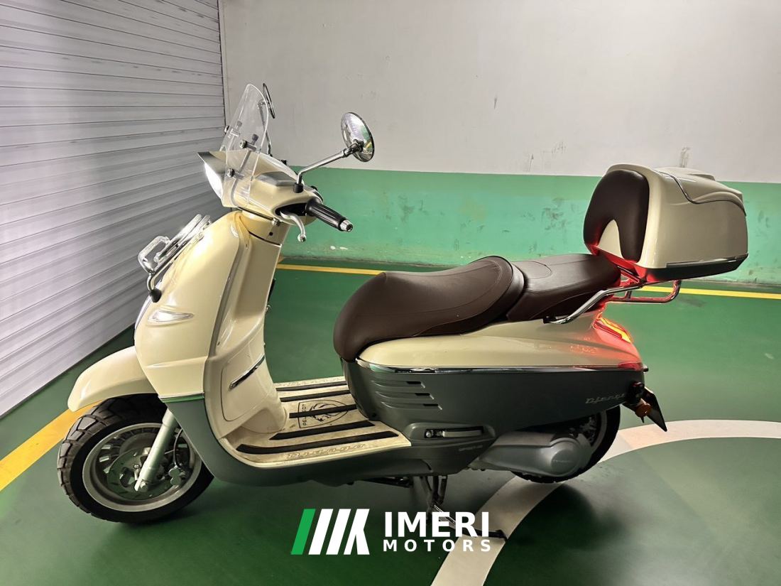 Peugeot DJANGO 150 cc - motorcycle from China