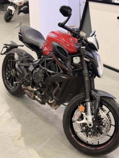 MV Agusta Dragster 800 - ფოტო 2