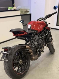 MV Agusta Dragster 800 - ფოტო 5