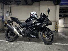 Kawasaki Ninja 400 - ფოტო 1