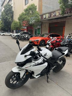 Honda CBR400R - ფოტო 2