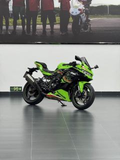 Kawasaki ZX-4R 400 cc - фото 1