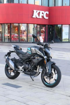 CFMOTO 450NK - photo 2