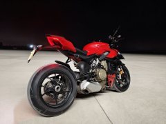 Ducati Street Fighter V4 1100 cc - photo 2