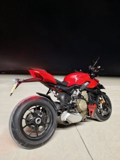 Ducati Street Fighter V4 1100 cc - photo 7