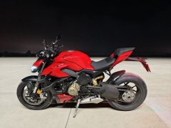 Ducati Street Fighter V4 1100 cc - photo 8