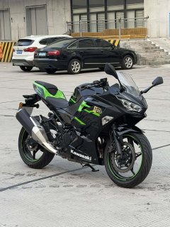 Kawasaki Ninja 400 - ფოტო 1