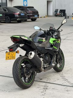 Kawasaki Ninja 400 - ფოტო 3