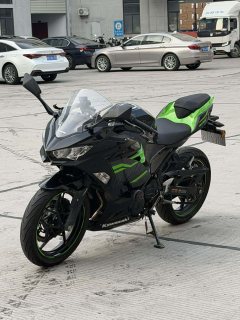 Kawasaki Ninja 400 - ფოტო 4