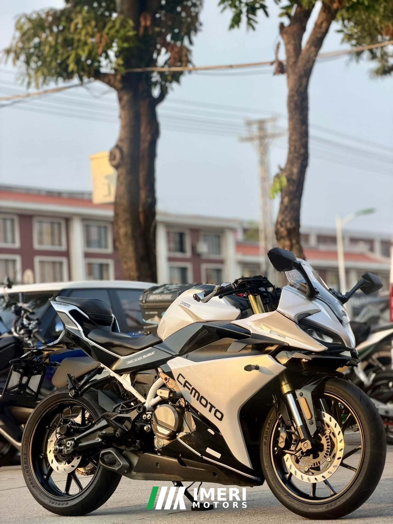 2021 CFMOTO 250SR