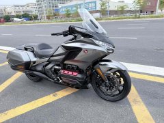 Honda Gold Wing GL1800 - photo 8
