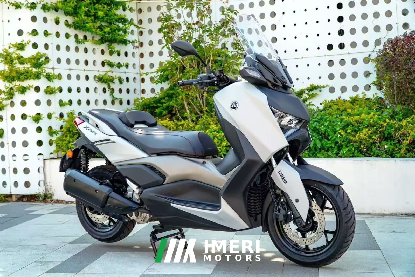 2024 Yamaha XMAX 300 cc