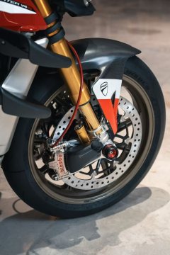 Ducati Street Fighter V4 1100 cc - ფოტო 11