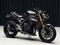 Triumph Speed Triple 1200 - ფოტო 7