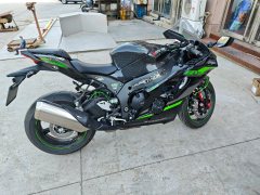 Kawasaki Ninja ZX-10R 1000 cc - photo 4