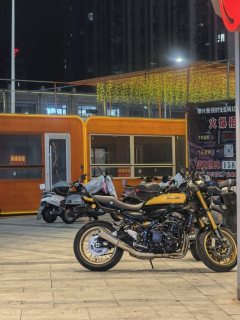 Kawasaki Z900RS 950 cc - photo 3
