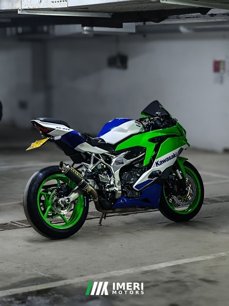 2024 Kawasaki ZX-4R 400 cc