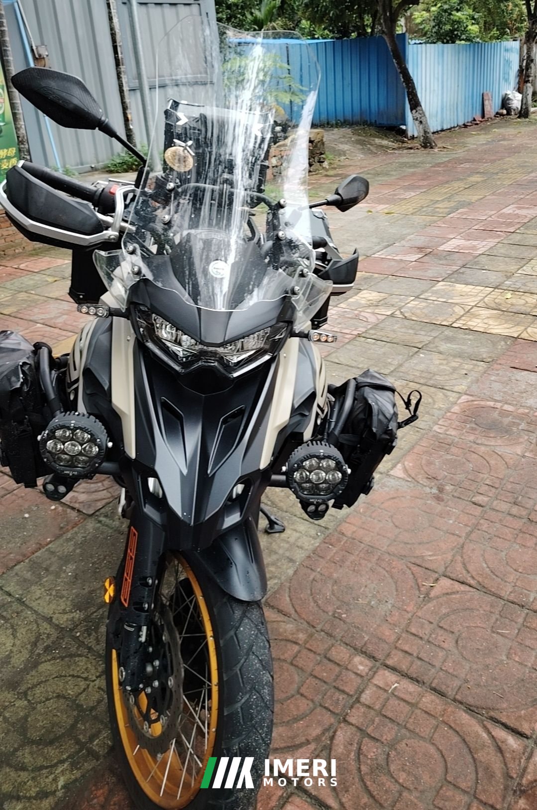 Benelli TRK552 550 cc - მოტოციკლი ჩინეთიდან