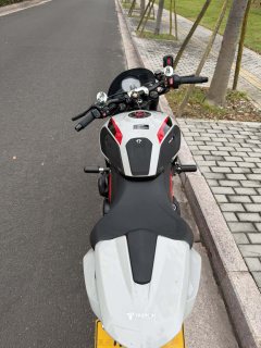 Triumph Trident 800 - ფოტო 10