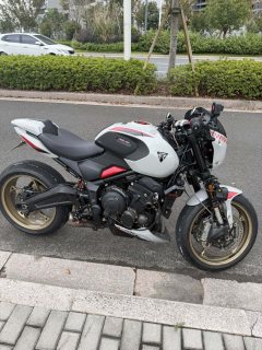 Triumph Trident 800 - ფოტო 3