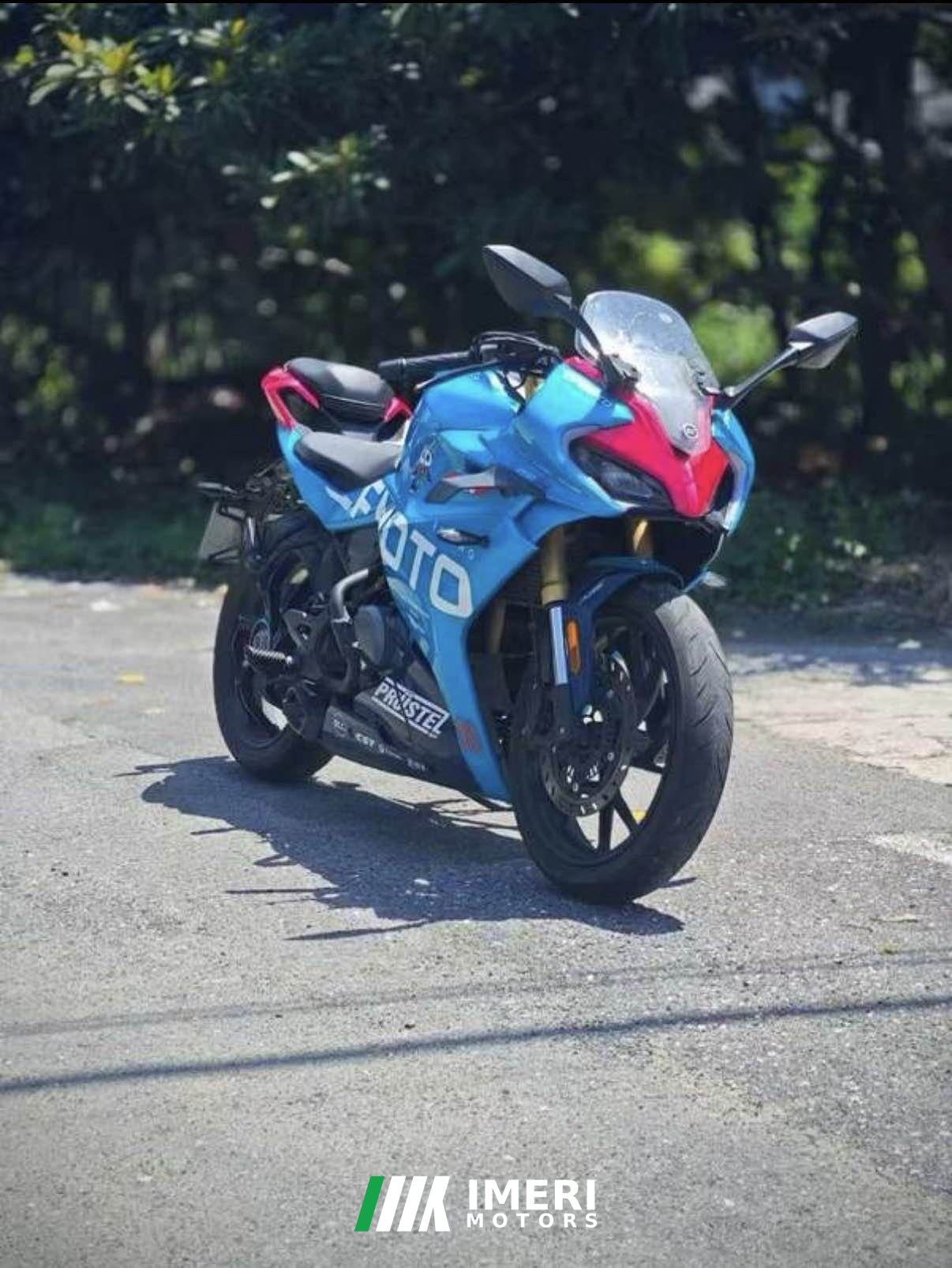 2022 CFMOTO 250SR