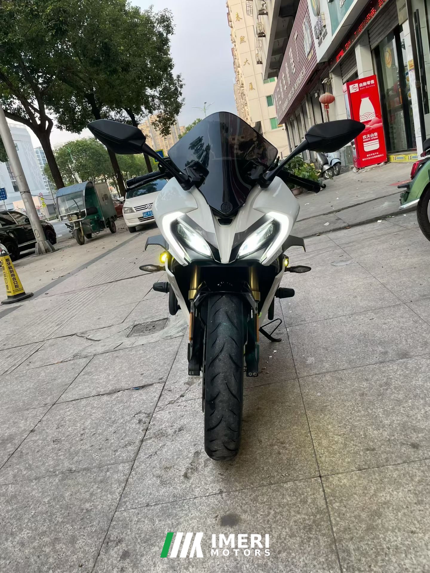 2022 CFMOTO 250SR