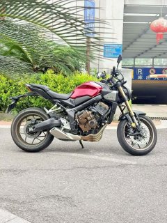 Honda CB650R - photo 3