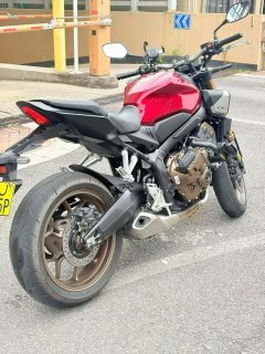 Honda CB650R - photo 9