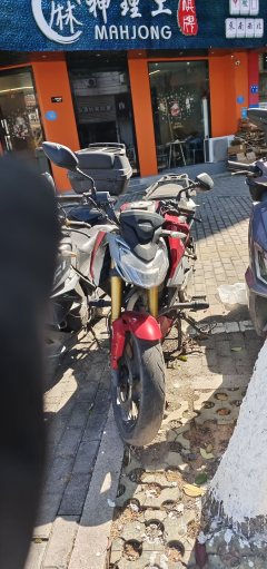 Wuyang Honda CB190R Blazing Eye - photo 1