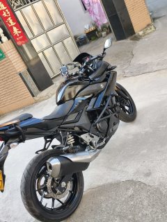 Haojue Suzuki GSX250R - ფოტო 11