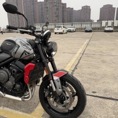 Triumph Trident 660 - ფოტო 3