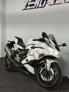 Kawasaki ZX-4R 400 cc - фото 8