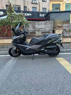 SYM Cruisym 400 - фото 2