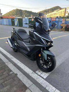 SYM Cruisym 400 - фото 3