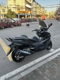 SYM Cruisym 400 - фото 5