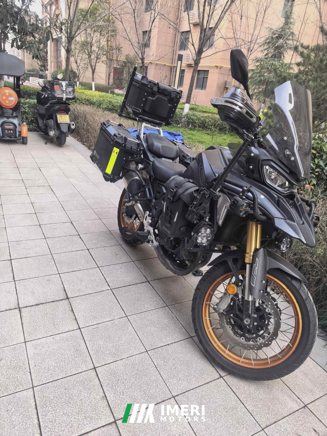 Benelli TRK702 700 cc - motorcycle from China
